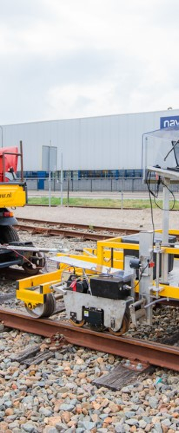 eddycurrent-measurement-rail.jpg