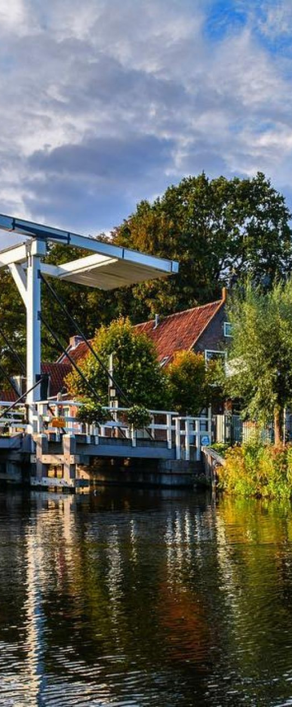 kerkbrug ouderkerk aan de amstel.jpg