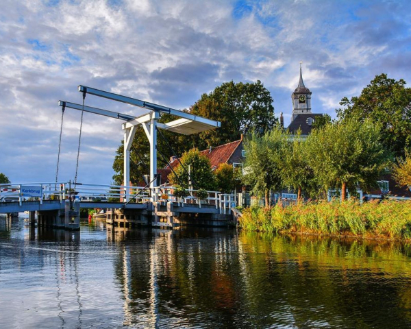 kerkbrug ouderkerk aan de amstel.jpg