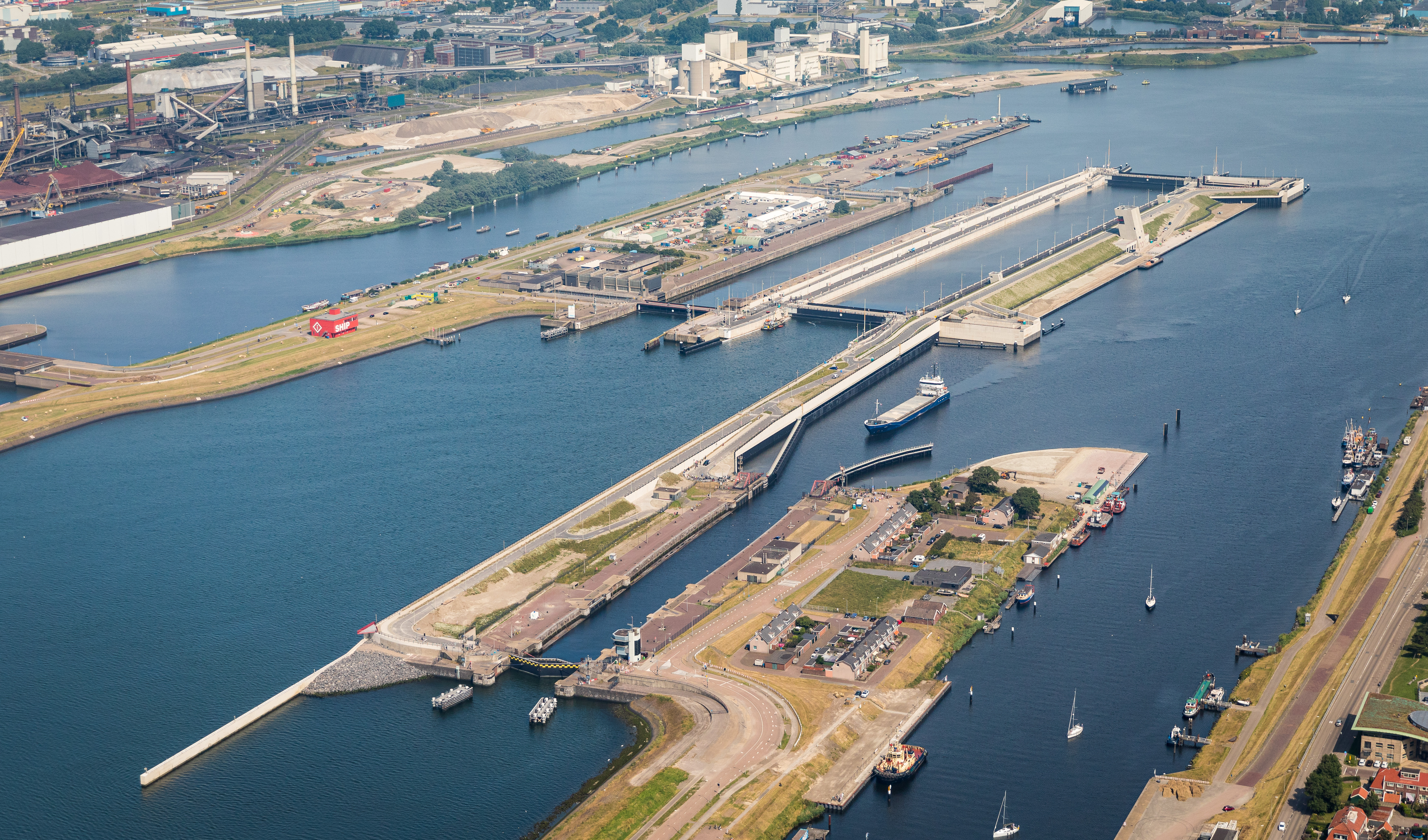 Zeesluis IJmuiden